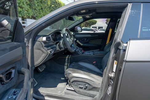 Used 2023 Lamborghini Urus Performante image 32