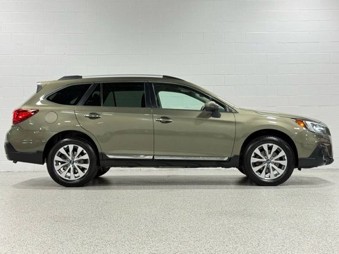 Used 2018 Subaru Outback 3.6R Touring image 5