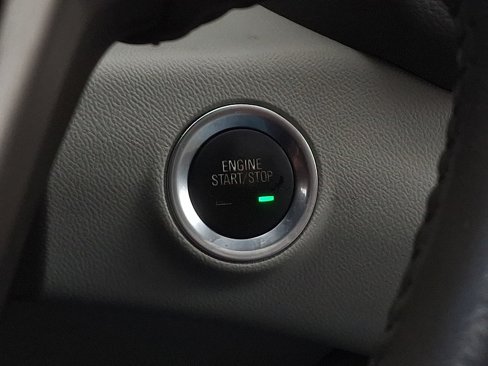 Used 2019 GMC Terrain Denali w/ Advanced Safety Package image 25