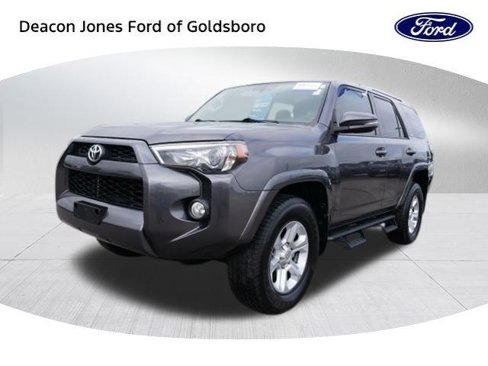 Used 2018 Toyota 4Runner 4WD image 7