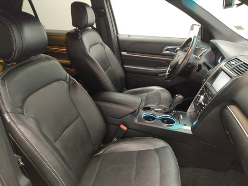 Used 2016 Ford Explorer Limited image 21