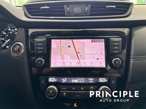 Used 2018 Nissan Rogue SL image 27