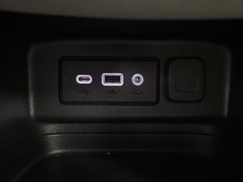 Used 2020 Chevrolet Equinox LS image 24