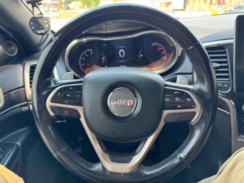 Used 2014 Jeep Grand Cherokee Limited w/ Luxury Group II image 12