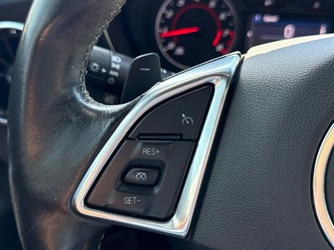 Used 2019 Chevrolet Camaro LT w/ RS Package image 23