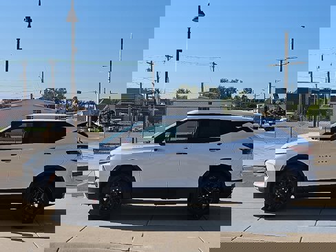 New 2025 Chevrolet Blazer LT w/ Redline Edition image 2