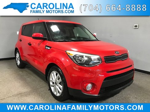 Used 2017 Kia Soul + image 1