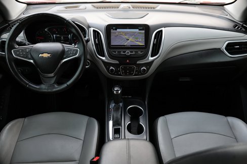 Used 2018 Chevrolet Equinox Premier image 2