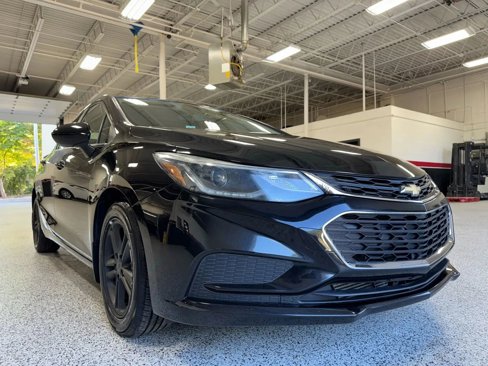 Used 2016 Chevrolet Cruze LT w/ Convenience Package image 1