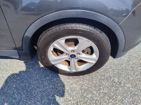 Used 2016 Ford Escape SE w/ SE Cold Weather Package image 19