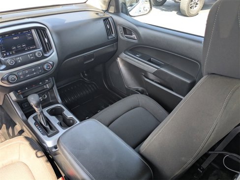 Used 2022 Chevrolet Colorado LT w/ Fleet Safety Package image 15