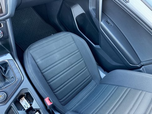 Used 2022 Volkswagen Tiguan S image 22