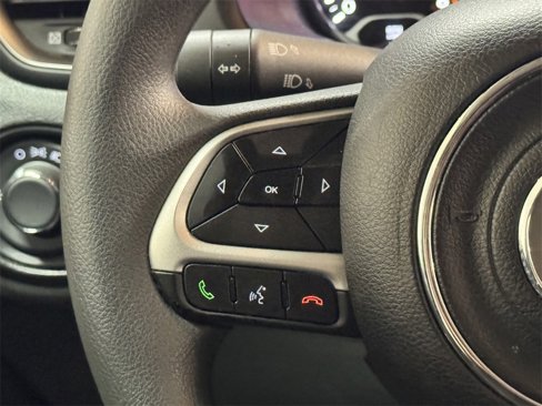 Used 2023 Jeep Renegade Latitude image 33