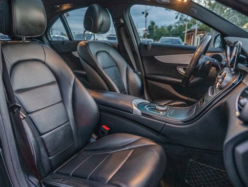 Used 2019 Mercedes-Benz C 300 Sedan w/ Premium Package image 29