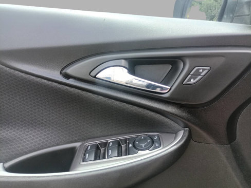 Used 2020 Chevrolet Malibu LS image 16
