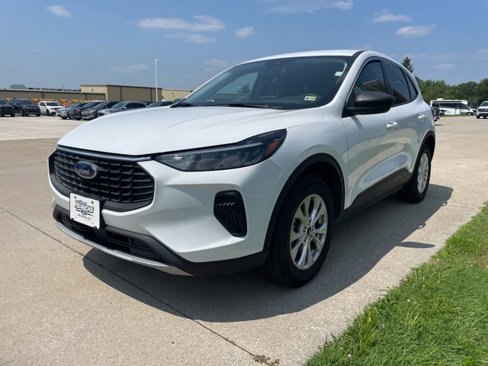 Used 2023 Ford Escape Active image 7