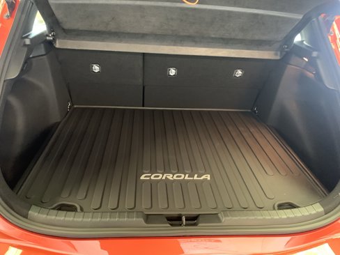 New 2025 Toyota Corolla SE w/ SE Package image 18