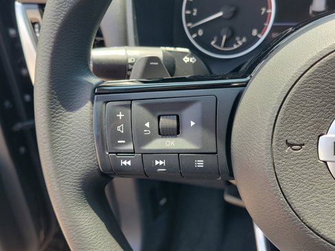 Certified 2021 Nissan Rogue SV image 29