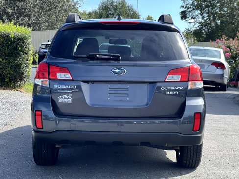 Used 2013 Subaru Outback 3.6R Limited image 4