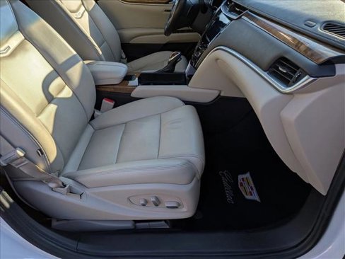 Used 2018 Cadillac XTS Luxury image 21