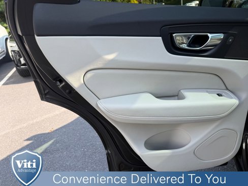 Certified 2022 Volvo XC60 B5 Momentum w/ Advanced Package image 20