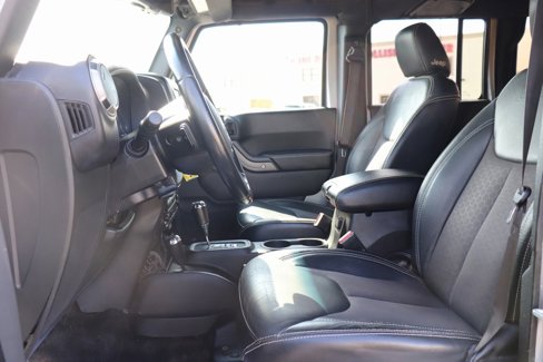 Used 2017 Jeep Wrangler Unlimited Sport image 3