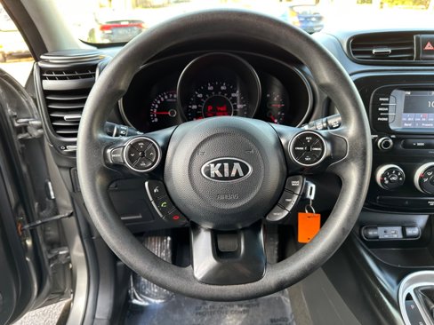 Used 2019 Kia Soul image 17