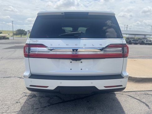 Used 2020 Lincoln Navigator Reserve w/ Equipment Group 208A Reserve image 5