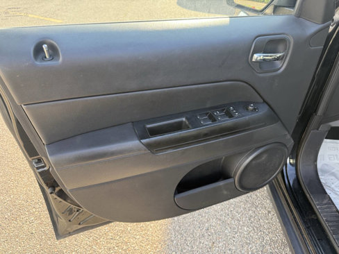 Used 2015 Jeep Patriot Sport w/ Power Value Group image 9