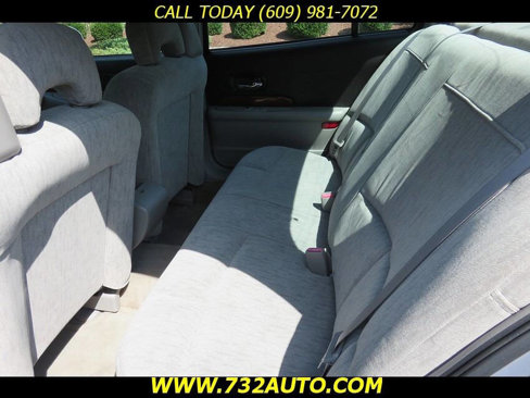 Used 2004 Buick Le Sabre Custom image 9