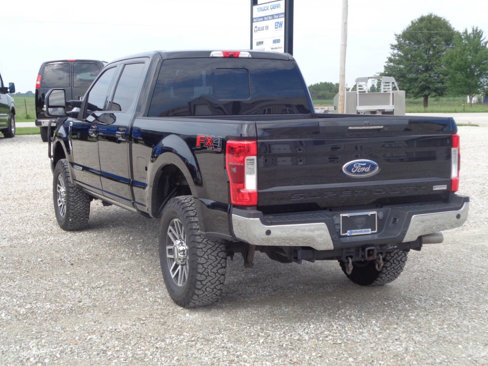 Used 2017 Ford F250 Lariat w/ Lariat Ultimate Package image 9