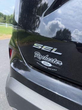 Used 2024 Ford Edge SEL w/ Convenience Package image 4