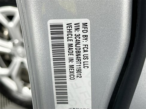 Used 2024 Jeep Compass Latitude image 29