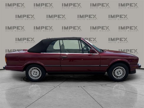Used 1990 BMW 325i Convertible image 6