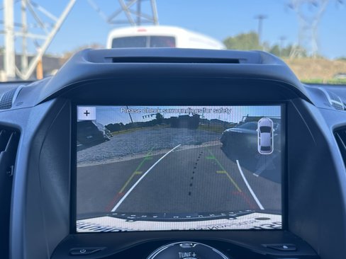 Used 2017 Ford Escape Titanium image 31