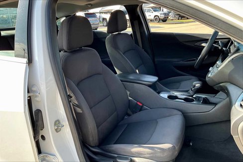 Used 2022 Chevrolet Malibu LT image 8