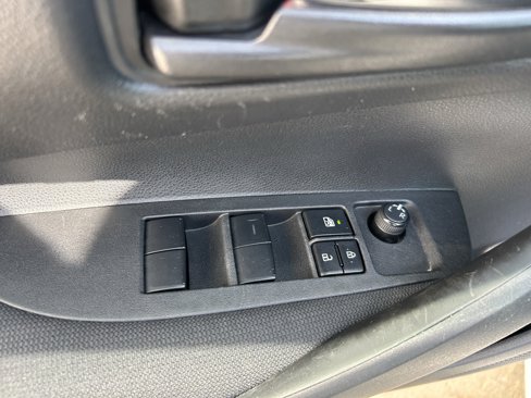 Certified 2022 Toyota Corolla LE image 16