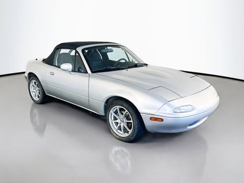 Used 1990 MAZDA MX-5 Miata image 2