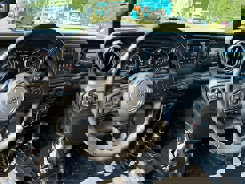Certified 2022 Jeep Gladiator Sport image 13