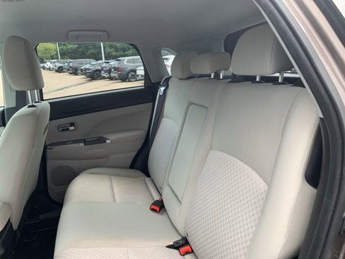 Used 2018 Mitsubishi Outlander Sport ES image 32