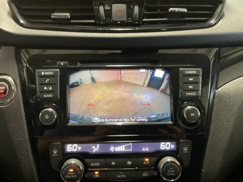 Used 2022 Nissan Rogue Sport SV image 23