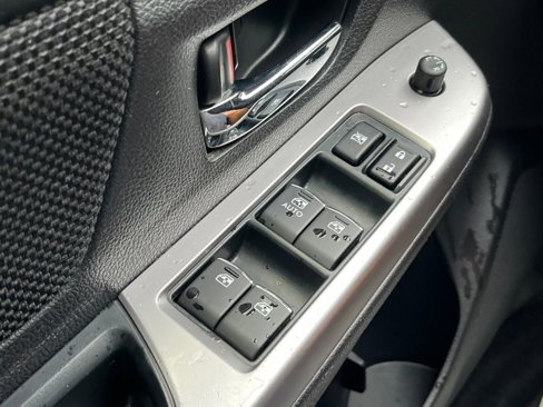 Used 2016 Subaru Crosstrek 2.0i Premium image 17