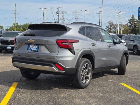 New 2025 Chevrolet Trax LT w/ Driver Confidence Package image 12
