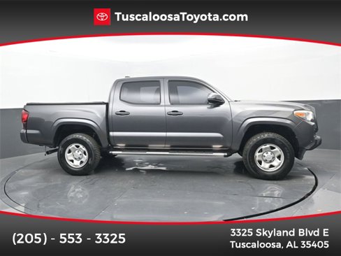 Used 2018 Toyota Tacoma SR image 1