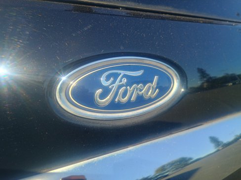 Used 2021 Ford EcoSport Titanium image 8