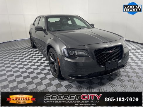 Used 2023 Chrysler 300 S image 1