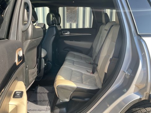 Used 2016 Jeep Grand Cherokee Limited 75th Anniversary image 18
