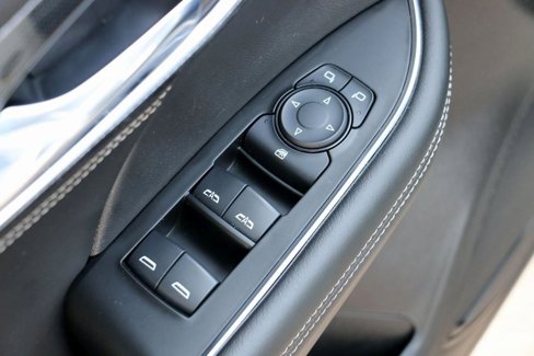 Used 2023 Buick Envision Preferred image 16