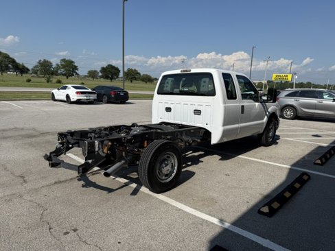 Used 2016 Ford F250 XL w/ XL Value Package image 2