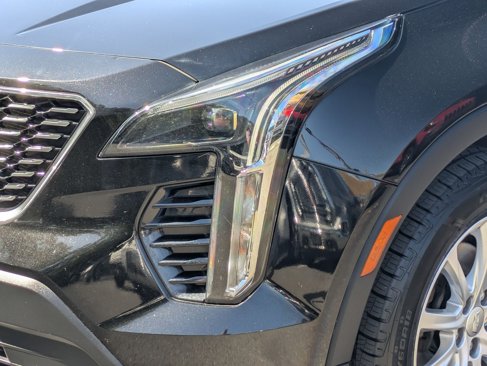 Used 2019 Cadillac XT4 Luxury w/ Cold Weather Package image 7